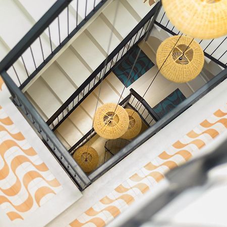 Apartment With Exceptional Charm In Historic Center Of アリカンテ エクステリア 写真
