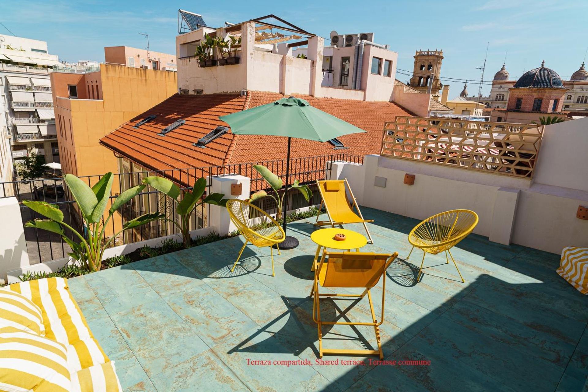 Apartment With Exceptional Charm In Historic Center Of アリカンテ エクステリア 写真