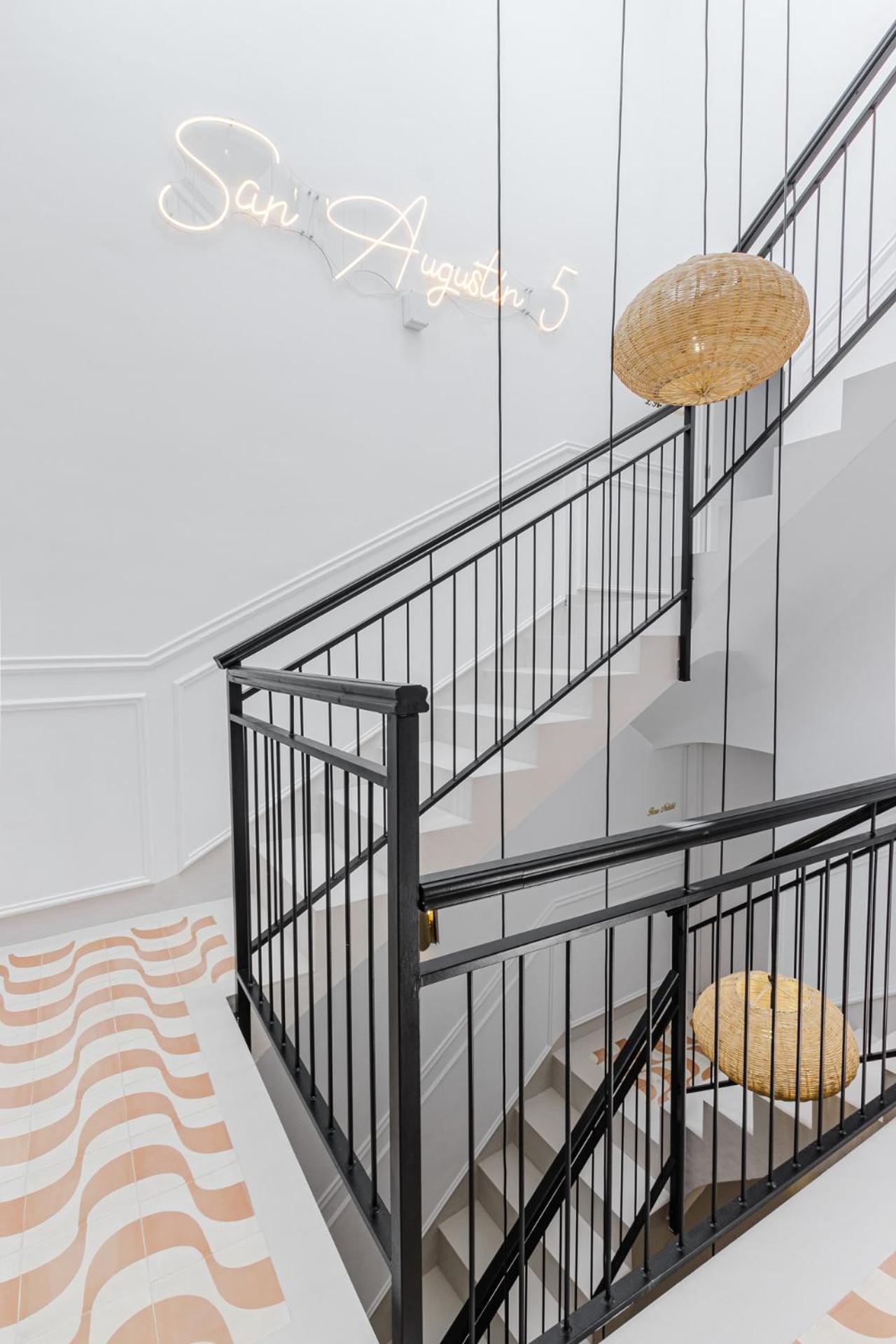 Apartment With Exceptional Charm In Historic Center Of アリカンテ エクステリア 写真