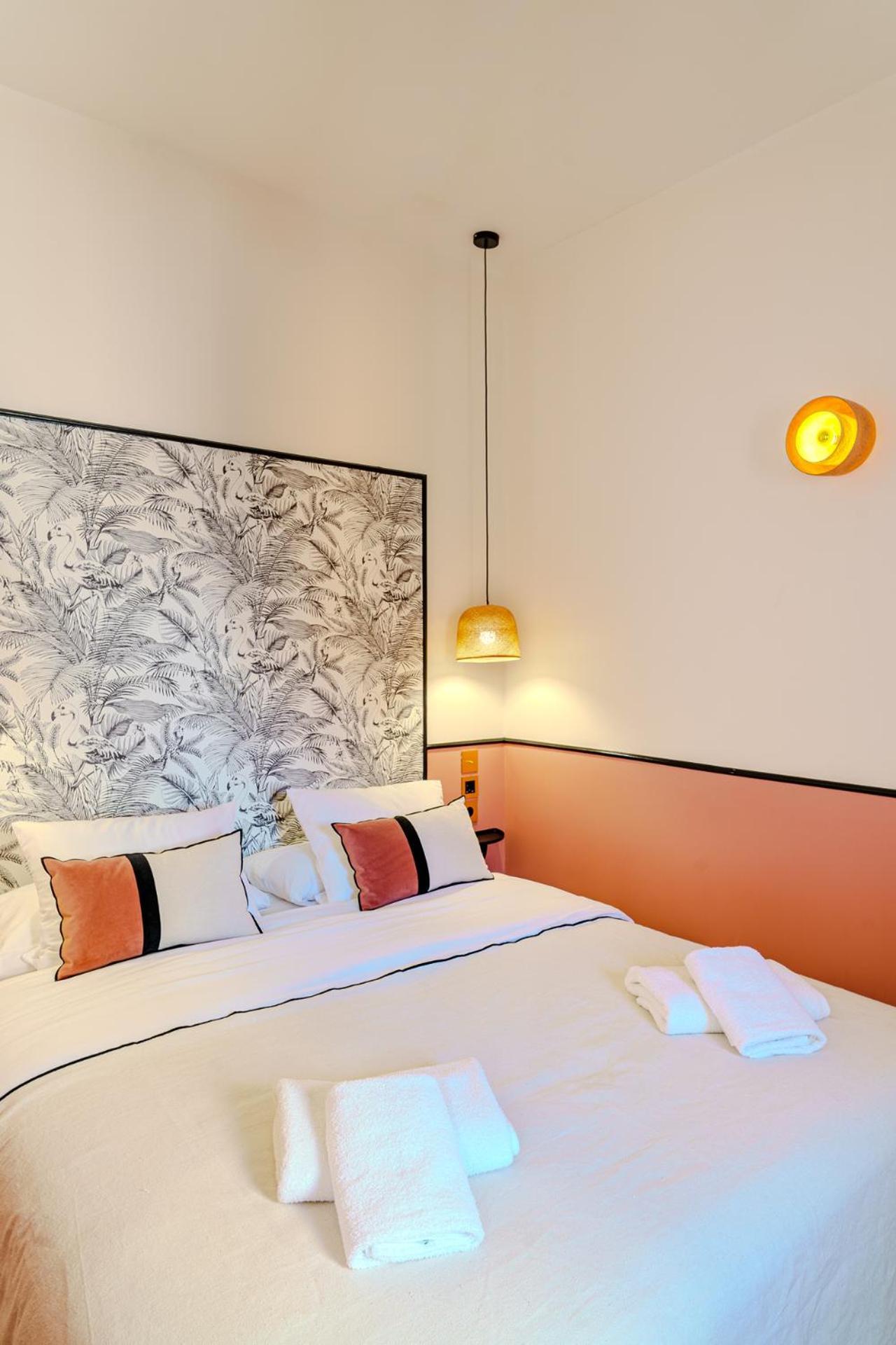 Apartment With Exceptional Charm In Historic Center Of アリカンテ エクステリア 写真