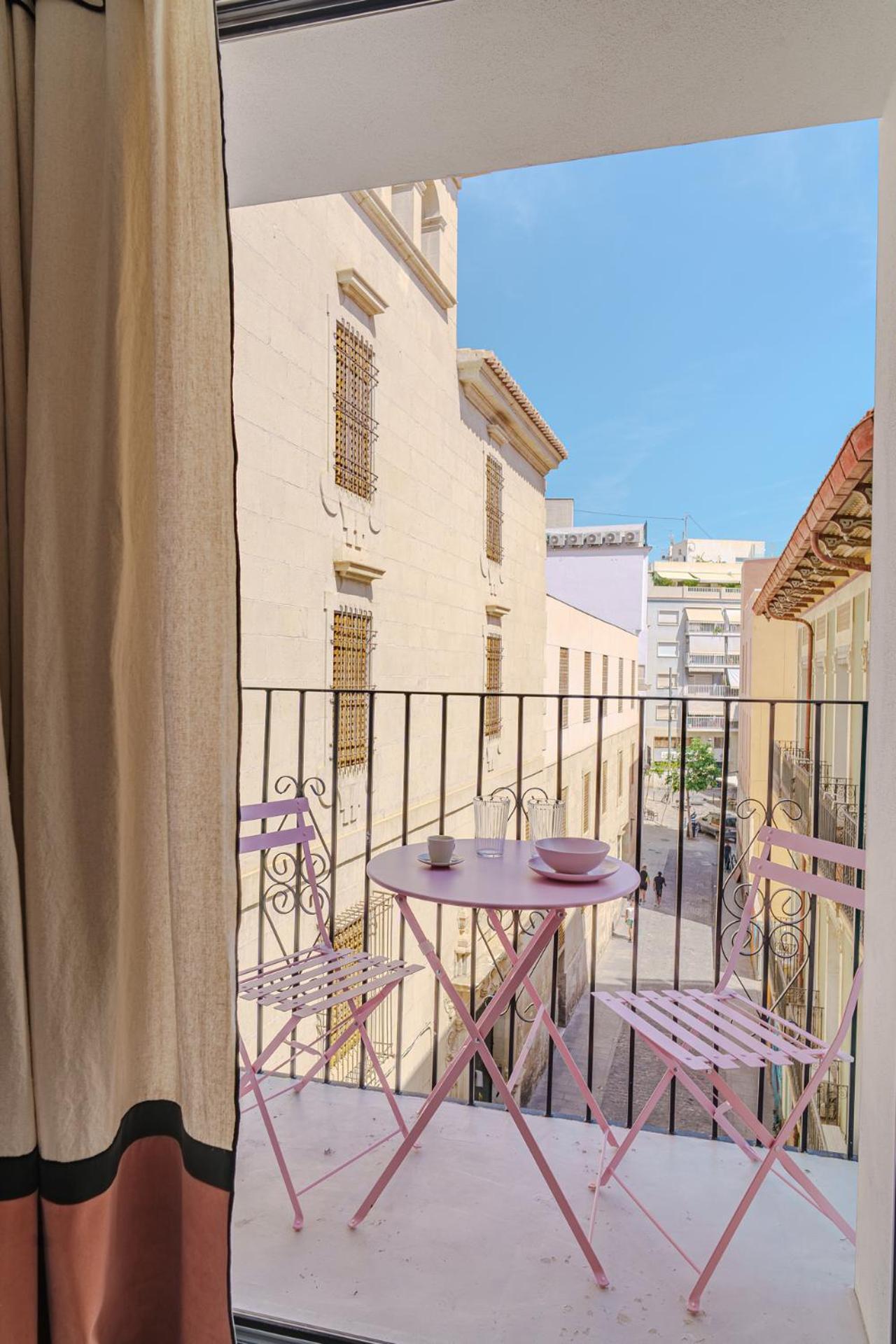 Apartment With Exceptional Charm In Historic Center Of アリカンテ エクステリア 写真