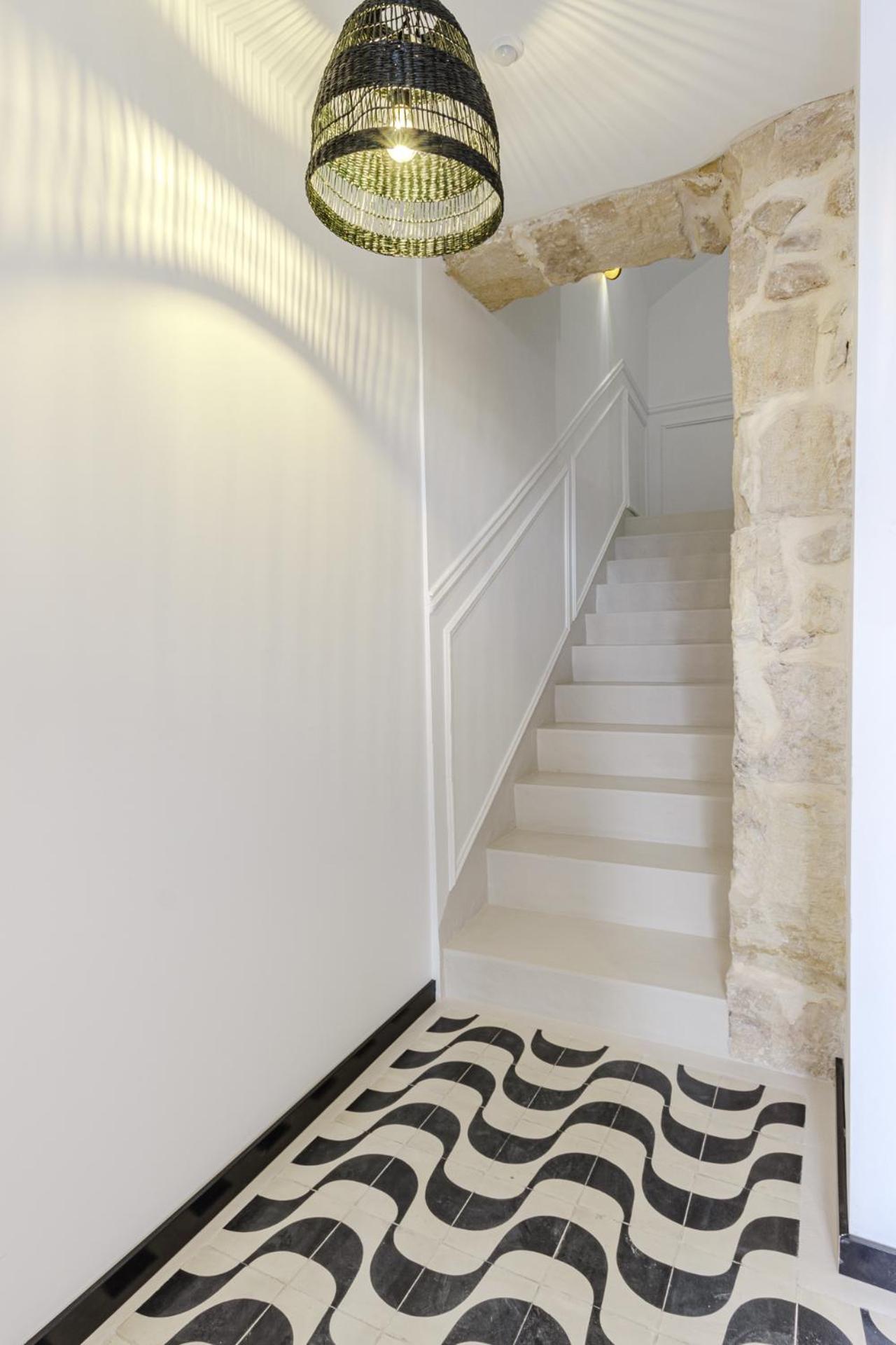 Apartment With Exceptional Charm In Historic Center Of アリカンテ エクステリア 写真